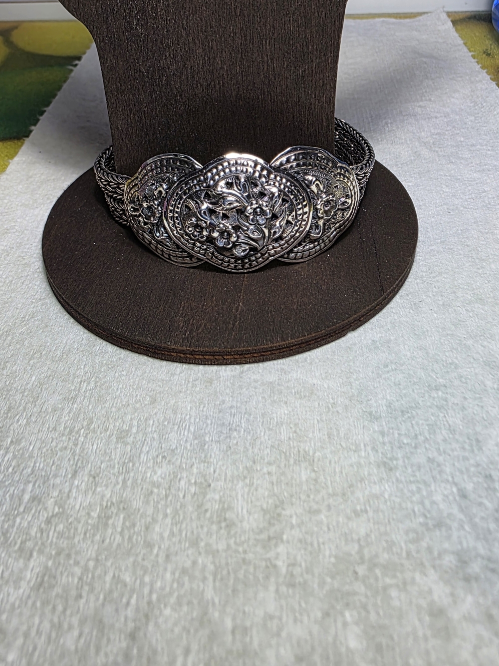 Sterling Silver Floral Medallion Women's Bracelet